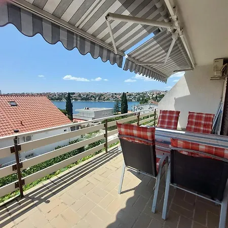 Appartamento By The Sea Mavarstica, Ciovo - 2043